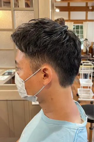 ショート メンズ 吉田 浩太郎のヘアスタイル