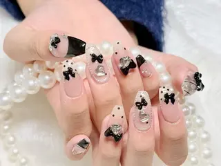 ネイル RIn 🎀のネイルデザイン