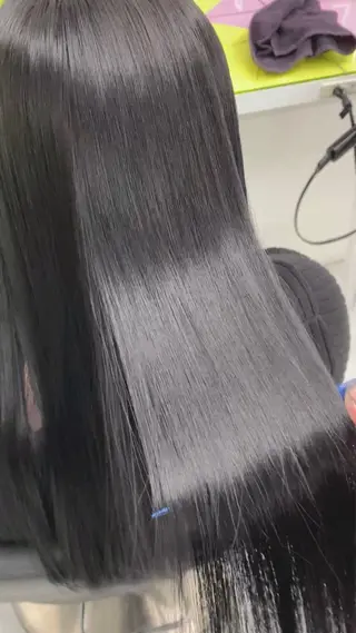 ロング 🩷暖色カラー🩷 BONのヘアスタイル