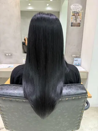 ロング 佐藤 萌のヘアスタイル