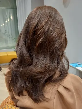 カラー ヒジオカ リナのヘアスタイル