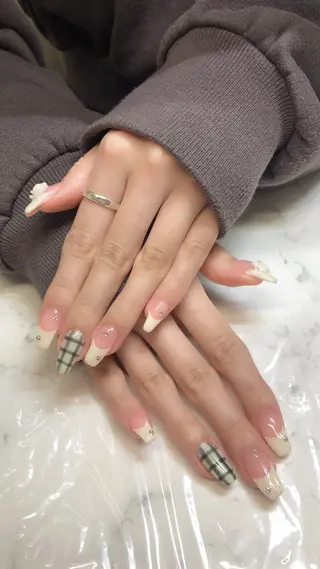 ネイル 💎Guarendo💎錦糸町店所属・✨アン ミユ✨のネイルデザイン