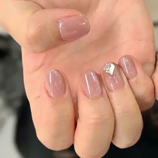 ネイル アトリエ　ミモザ所属・いまむら あかりのネイルデザイン