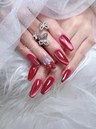 ネイル She   Nail所属・ISA_ BELLAのネイルデザイン