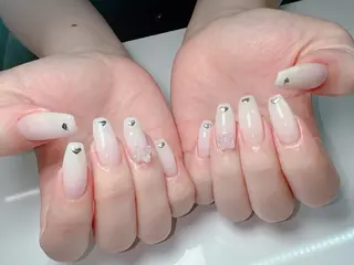 ネイル Nail Salon L'arc所属・💊大阪/心斎橋 moni🧠のネイルデザイン