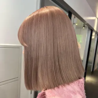 セミロング カラー 🌼動き×透明感🩵 ハイトーン/ナナのヘアスタイル