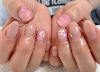 ネイル Shimmer Nail所属・Shimmer Nail⋆*✩のネイルデザイン