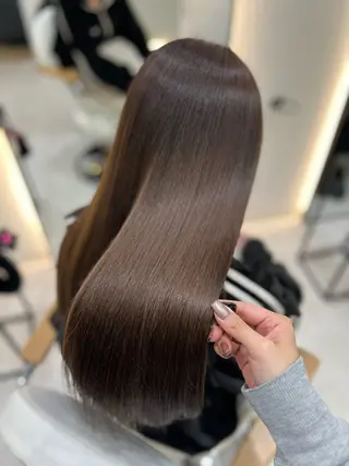 ロング カラー Zina aimiのヘアスタイル