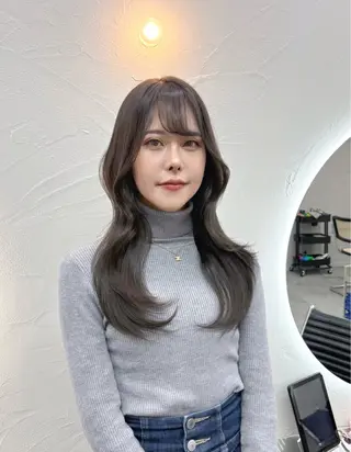 ロング カラー Hz/ヘルツ SHIHOのヘアスタイル