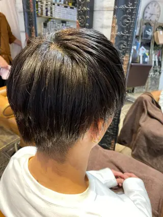 ショート パーマ La  SHE's 天王寺店所属・マルヤマ リナのマツエク・マツパデザイン