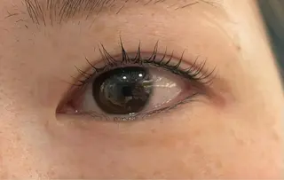 マツエク・マツパ FAHREN-PURE所属・小鹿理紗 和光市のヘアスタイル