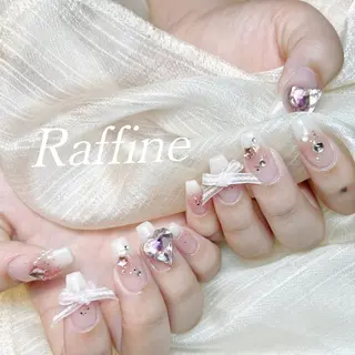 ネイル RAFFINE 月🦋🩵のネイルデザイン