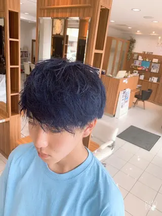 ショート カラー パーマ メンズ 白髪ぼかしハイライト 柳川拓哉のヘアスタイル