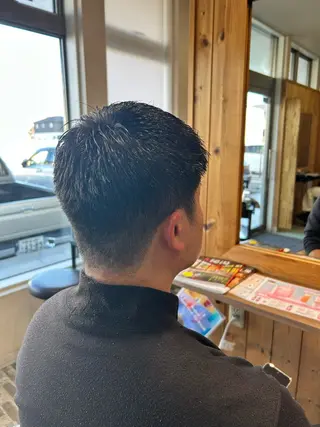 ショート Lucir by aria所属・鈴木 海大のヘアスタイル