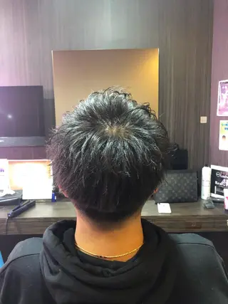 ショート メンズ 髪質改善× ハイライト溝江のヘアスタイル