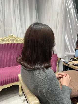 ミディアム ハッシュカット レイヤー池袋のヘアスタイル