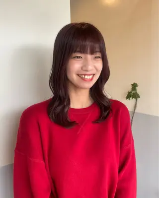 セミロング 小久保 里紗のヘアスタイル