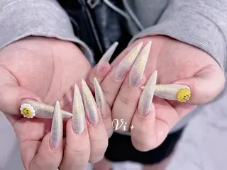 ネイル ✨Nailsalon Vi+✨のネイルデザイン