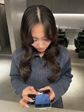 ロング 二村 海のヘアスタイル