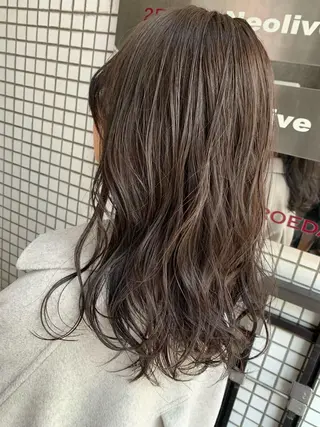 ロング カラー パーマ 韓国ヘア🇰🇷/ レイヤーカット✂︎のヘアスタイル