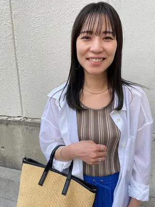 セミロング さの あやねのヘアスタイル