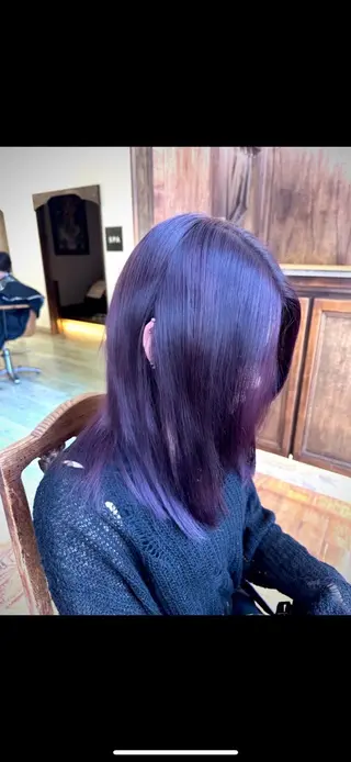 セミロング カラー 井上 莉緒のヘアスタイル