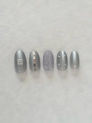 ネイル 市川 沙希子のネイルデザイン