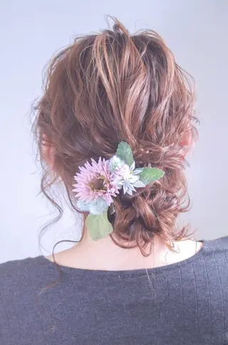 ロング ヘアアレンジ 伊藤 裕貴のヘアスタイル