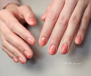 ネイル ラヴィアン ローズのネイルデザイン