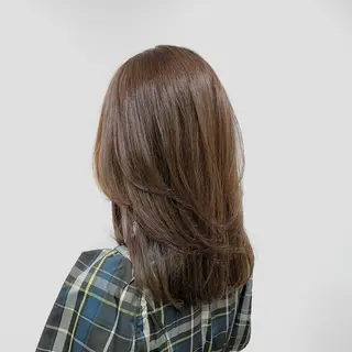 セミロング カラー ヘアアレンジ キヨミ 韓国レイヤーカットのヘアスタイル