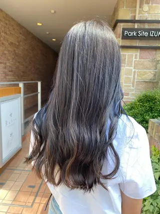 ロング カラー 林 美佑のヘアスタイル