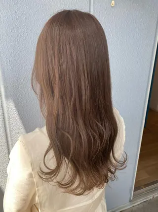 ロング カラー 伊藤 かなのヘアスタイル