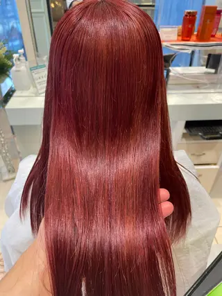 セミロング ブリーチカラー特化 碇　英朗のヘアスタイル