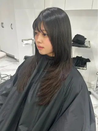 ロング レイヤー／マツエク 💋𝑨𝑵𝑵𝑨のヘアスタイル