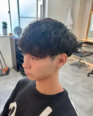 パーマ メンズ 男の理想を叶える🔥 メンズパーマ特化｜関のヘアスタイル