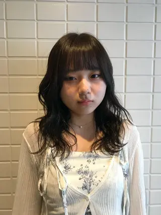 セミロング カノン／伏見/栄 パーマモデルのヘアスタイル