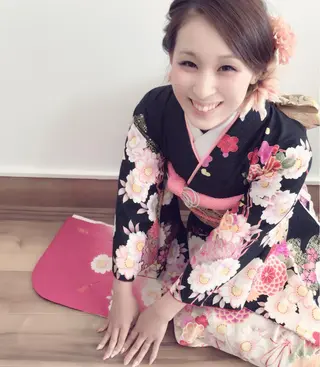 ヘアアレンジ GRANLUSSO 〜グランルッソ駅前店所属・木口 嘉美のヘアスタイル