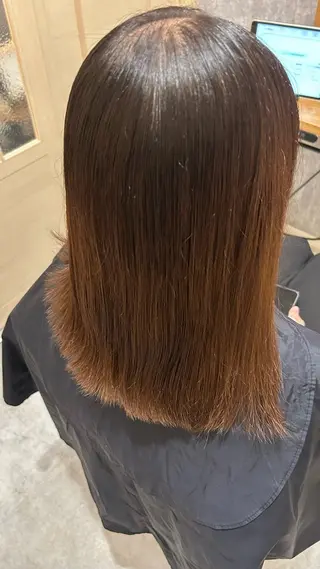 セミロング カラー ♣️似合わせカット 艶髪カラーYUUGAのヘアスタイル