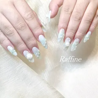 ネイル RAFFINE 月🦋🩵のネイルデザイン