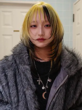 セミロング カラー ウルフ/レイヤー ⚡️ITSUKU⚡️のヘアスタイル