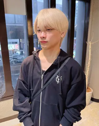 メンズ ☘️ハイトーン/ ベージュ/久保田 涼のヘアスタイル