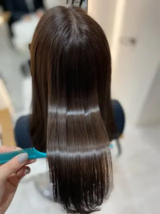 ロング カラー 艶髪・透明感カラー・ 韓国ヘア・Yuriのヘアスタイル