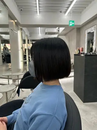 ショート 縮毛矯正/艶カラー /髪質改善/なんばのヘアスタイル