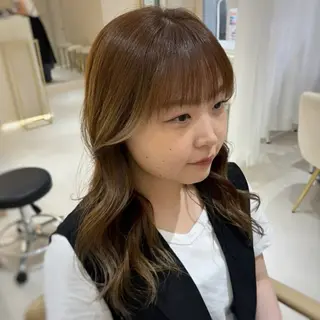セミロング りほ/顔周りカット/ レイヤーカットのヘアスタイル