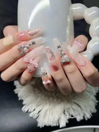 ネイル Lee Nailsのネイルデザイン