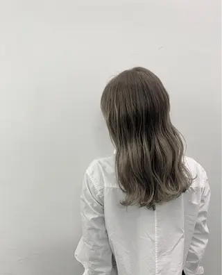 ロング カラー ブリーチソムリエ認定 梅田茶屋町Eir辻のヘアスタイル