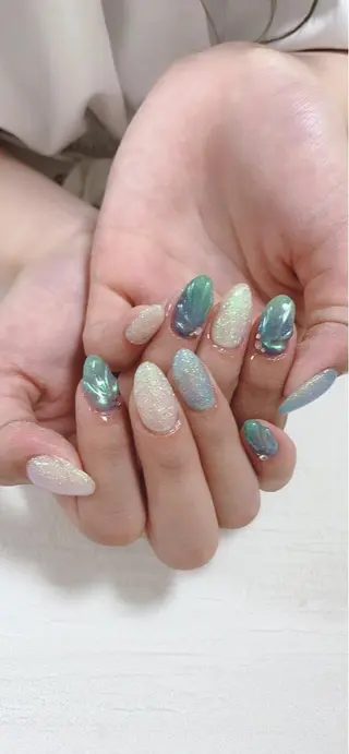 ネイル レ ティリンのネイルデザイン