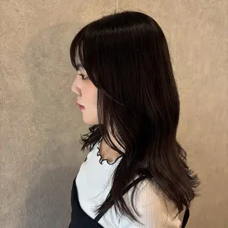 ロング soleil by ailes所属・Yunoka/切りっ ぱなし/顔まわりのヘアスタイル