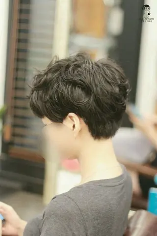 パーマ メンズ 森山 陽菜のヘアスタイル