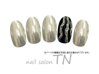 ネイル 矢川 まどかのネイルデザイン